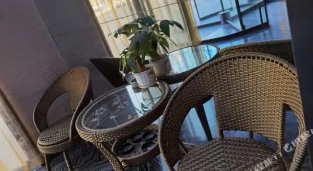 Hongjing Hotel, Book Hotel Huludao Liaoning