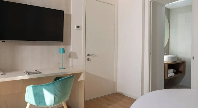 Двухместный клубный номер Standard с балконом и с частичным видом Hotel Regina