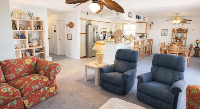 Коттедж Fish Crazy House 3 Bedroom Condo by RedAwning