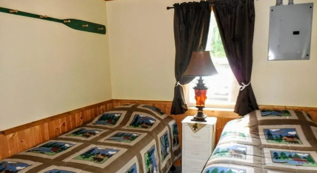 Knotty Pine Resort- White Pine 2 Bedroom Condo, Book Hotel 3-stjernede hoteller i Minocqua, 3*