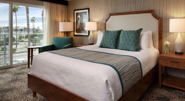 Двухместный номер Standard с видом на гавань Redondo Beach Hotel, Tapestry Collection by Hilton