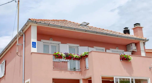 Holiday House IRENA 1, Забронировать Апартаменты/квартира Отели в центре Поседарье, в центре