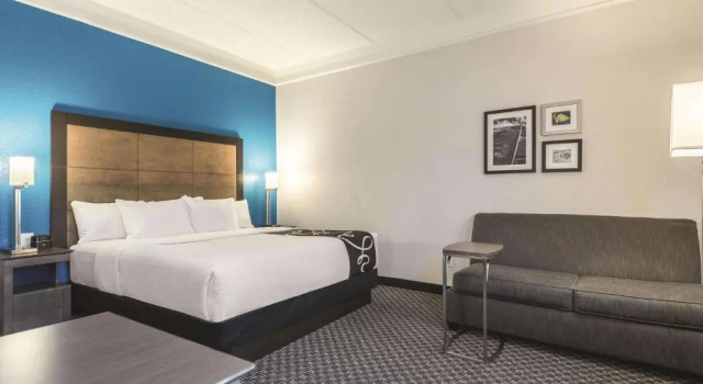 Номер Standard La Quinta by Wyndham Orlando Lake Mary