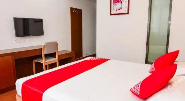 Yiyun Yayuan Boutique Hotel (Huangshan Tangkou Scenic Area South Gate), Забронировать Бутик-отель Хуаншань Huangshan Mountain, рядом с Nine Dragons Waterfall