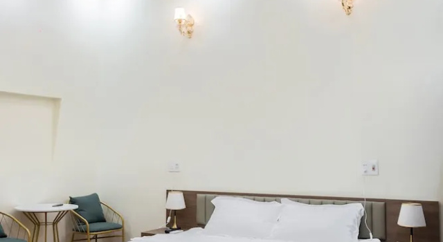 Двухместный номер Luxury с балконом Odyssey Hostel, Tours & Motorbikes Rental