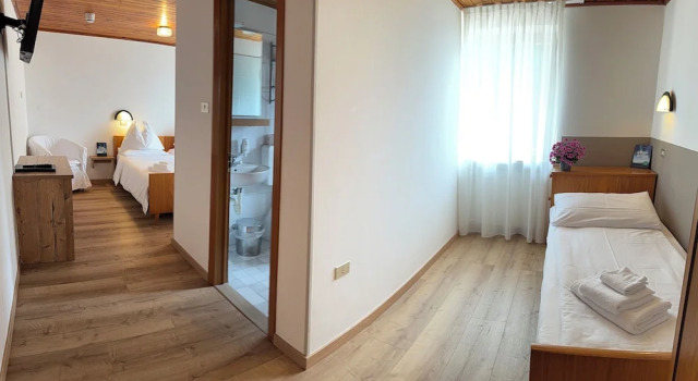 Трёхместный номер Standard с балконом Hotel Latemar