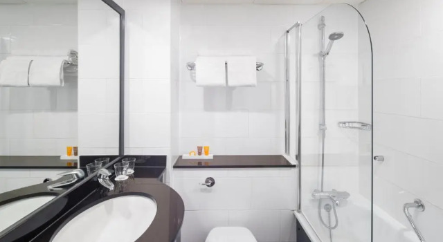 Двухместный номер Deluxe Holiday Inn Peterborough West by IHG