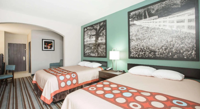 Четырёхместный номер Standard Super 8 by Wyndham Port Arthur/Nederland Area