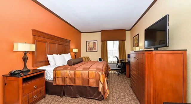 Номер Standard Best Western Plus Midwest Inn & Suites