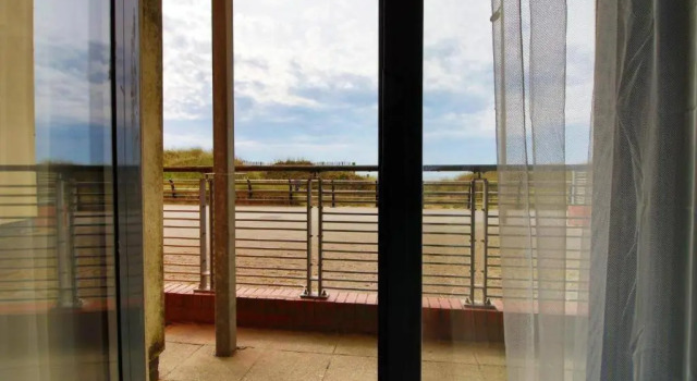 The Observatory by Mia Living 2 bedroom apartment overlooking Swansea Beach with free parking, Забронировать Апартаменты/квартира Суонси Полуостров Гоуэр, рядом с Пляж Суонси
