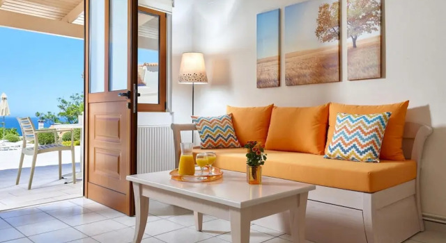 Cozy Pool Front Apartment With sea View Helios RU, Забронировать Апартаменты/квартира Агия-Пелагия Центральный Крит