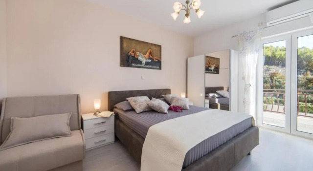 Luxury Apartments Tafra, Buchen Sie Ferienwohnung Hotels in Gespanschaft Split-Dalmatien mit Pool, Schwimmbad
