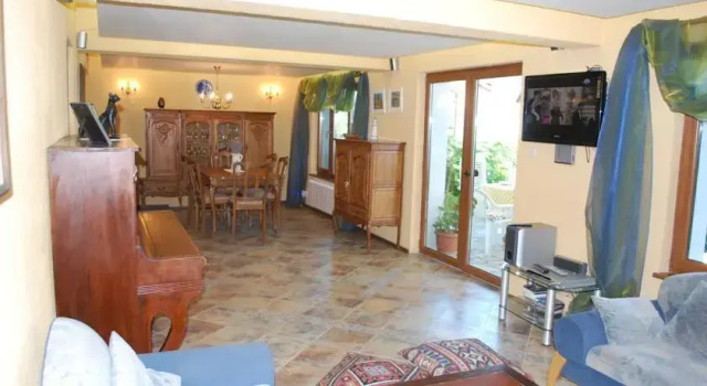 House Anna-Maria, Varaa Hotelli Hotellit Varna region uima-altaalla, Uima-allas