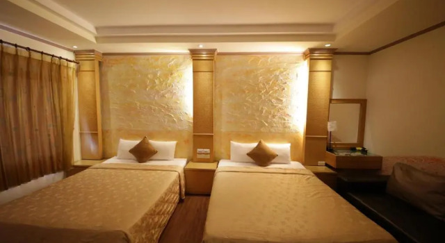 Четырёхместный номер Standard с видом на море Goden Beach B&B