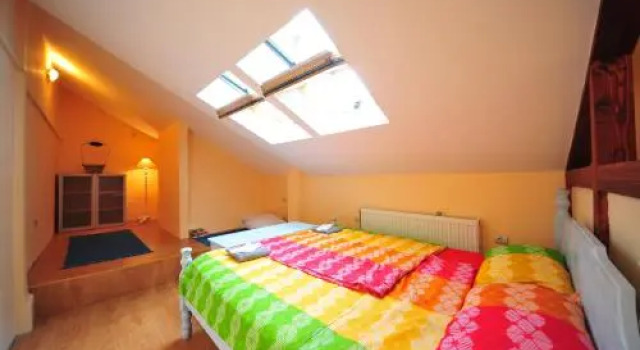 Hostel Bed n Beer, Забронировать Хостел Хостелы Белграда, рядом с Belgrade Main Bus Station, Хостел