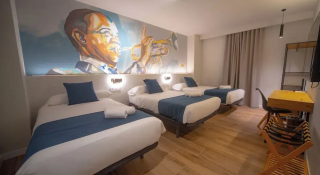 Номер Standard Hotel Sleep Turia music & art