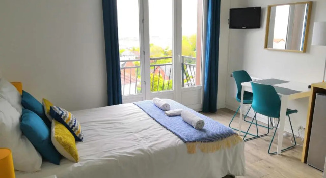 Escale Dieppe Gambetta - Appart et Studios 2-6 personnes Vue Ville et Mer, Book Apartment Dieppe 
