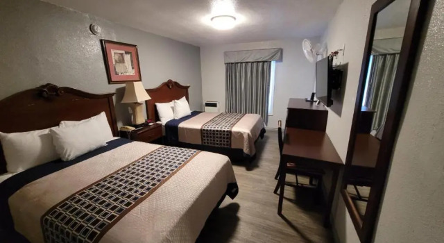 Четырёхместный номер Standard Las Palmas Hotel