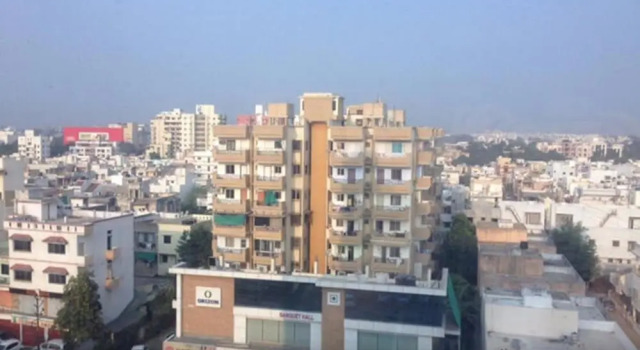 Двухместный клубный номер Standard с видом на город Royal Orchid Central Vadodara