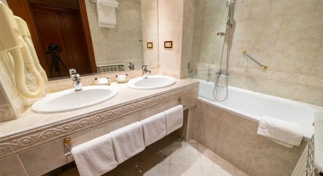 Номер Deluxe Hotel AS