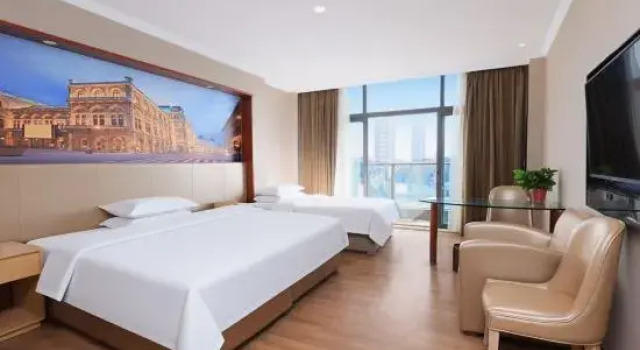 Люкс Jujiayuan Hotel (Shanghai Fish Jinhai Lake Metro Station Branch)