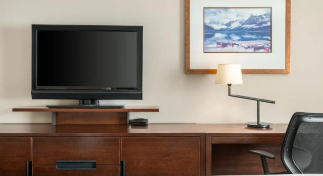 Двухместный номер Standard Travelodge by Wyndham Calgary South