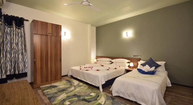 Island Home Inn, Book Hotel Ukulhas Alif Alif Atoll
