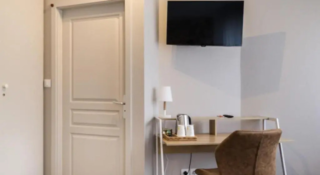 Двухместный номер Superior La Maison Hôtel Mulhouse Centre