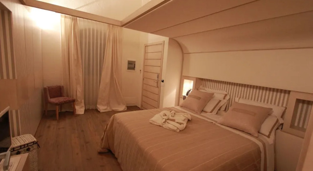 Calderoni Martini Suite, Book Hotel Hoteller i Altamura med parkering, Parkering