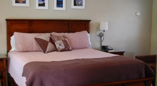 Двухместный номер Standard Queens Inn By The River