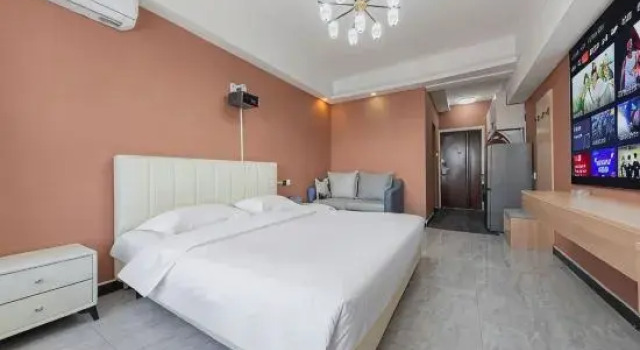 Люкс Don't ask about the return period·Light luxury cinema homestay (Zhengyang Plaza)