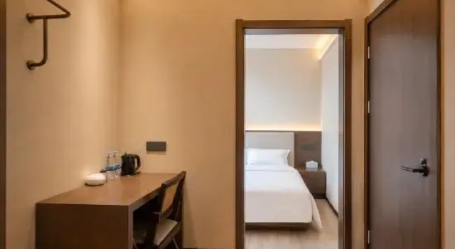 Люкс Shanghai Gray Whale Hotel (Songjiang Wanda Plaza)