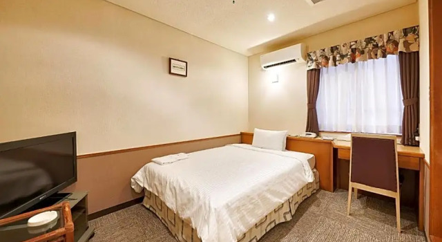 Номер Economy Crown Hotel Okinawa