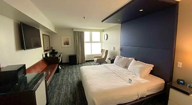 Двухместный номер с видом на город 41 Lakefront Hotel, Trademark Collection By Wyndham