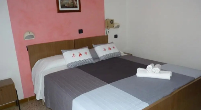 Hotel Rosy, Забронировать Отель Беллария-Иджеа-Марина Побережье Римини