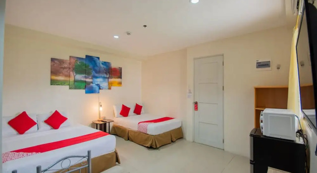 OYO 707 908 Salinas Suites