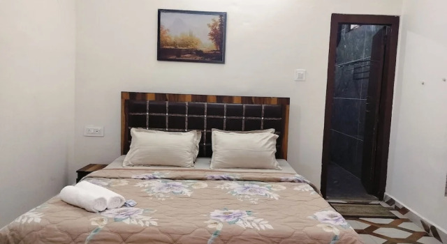 Baikunth Home Stays