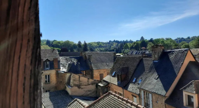 Résidence Beauvau – Numéro 3 - Centre de SARLAT, Prenota Appartamento Hotel a Aquitania con parcheggio, Parcheggio