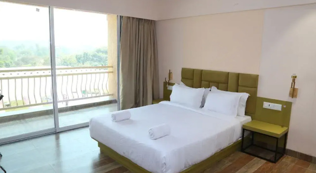 Номер Premium The Byke Select Majestic Meadows - Pan India Pure Veg Hotel Chain