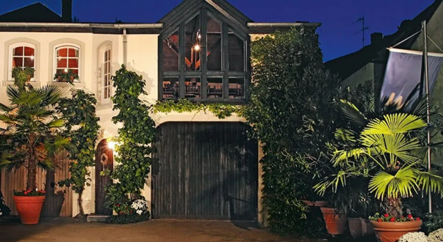 Gästehaus Classisches Weingut Hoffranzen, Забронировать Отель Шляйх Trier-Saarburg