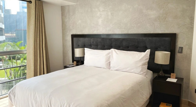 Upscale 2BR at Larcomar, Miraflores, Забронировать Апартаменты/квартира Отели в центре Мирафлореса, в центре, Парковка