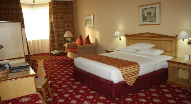 Двухместный полулюкс Grand Continental Hotel