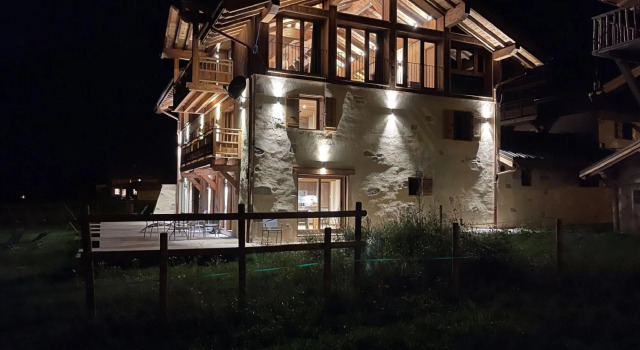 Luxurious chalet in the heart of Vanoise, Забронировать Шале Шампани-ан-Вануаз Ла-Плань-Тарантез