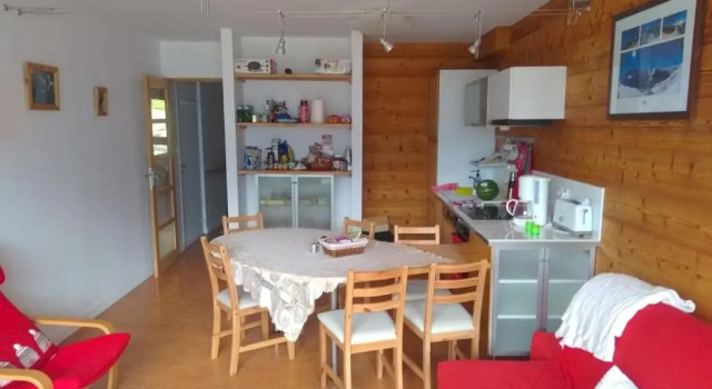 Апартаменты Appartement pied des pistes avec balcon & vue 6 personnes