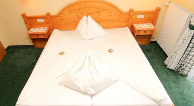 Hotel Kreutzer, Rezerwuj Hotel Bad Mitterndorf Ausseerland