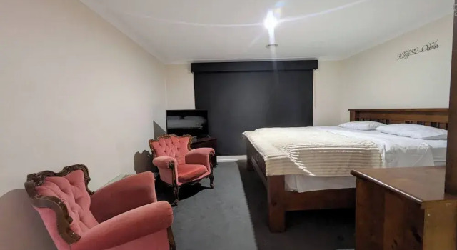 Cosy Spacious Hill Holiday Home, Prenota Hotel Drouin Gippsland