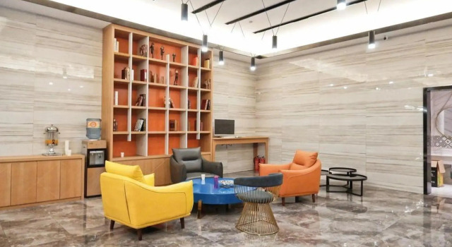 Huangzhicheng Hotel (Kunming Century City Dadu Motian Branch), Book Hotel Hoteller i Kunming med parkering, Parkering
