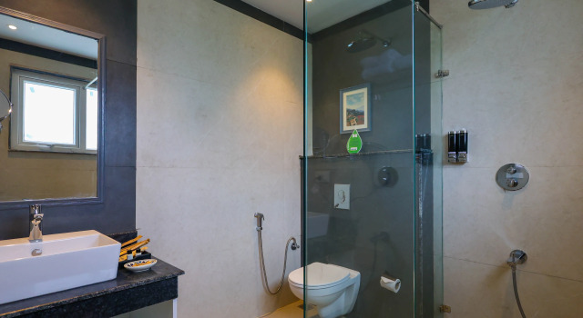 Номер Executive Click Hotel Bhuntar,Kullu-Bhuntar Airport