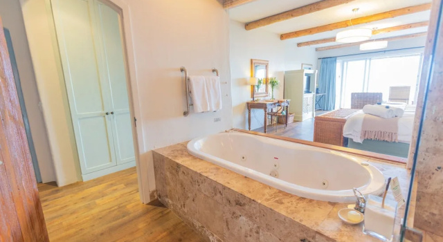 Двухместный номер Luxury The Sands @ St Francis
