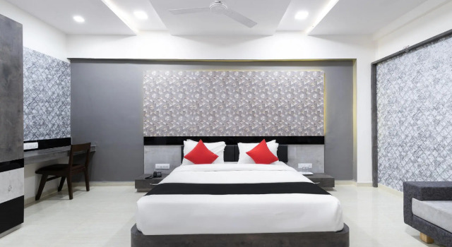 CAPITAL O64125 Hotel Tgt, Buchen Sie Hotel Mehsana Gujarat